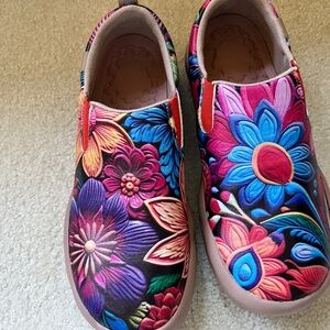 Shoes  Art Travel Painted Slip Loafer Onehorse Mandela New Size 40/8